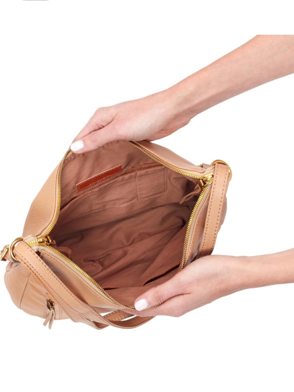 HOBO Merrin Convertible Leather Bucket Backpack to Shoulder Bag - Picture 5 of 14